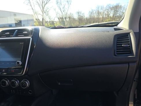 Used 2024 Mitsubishi Outlander Sport SE image 36