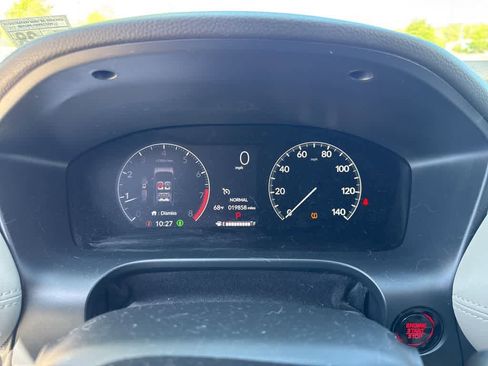 Used 2023 Honda HR-V LX image 10