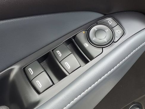 Used 2021 Buick Enclave Essence w/ Trailering Package, 5000 lbs. FWD image 23