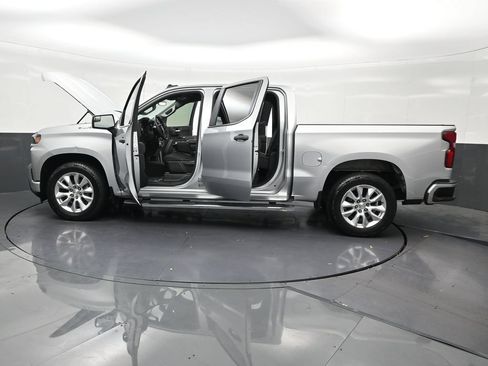 Used 2021 Chevrolet Silverado 1500 Custom RWD image 32