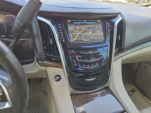 Used 2019 Cadillac Escalade Premium Luxury w/ LPO, Radiant Package RWD image 23