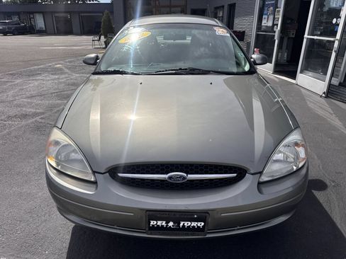 Used 2001 Ford Taurus SE FWD image 3