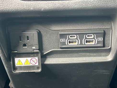 Used 2023 Jeep Grand Cherokee Summit w/ Adv Protech Group IV image 26