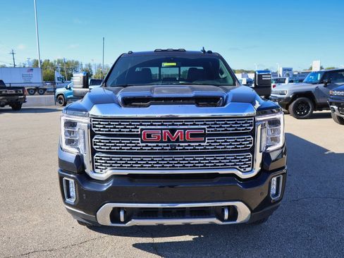 Certified 2022 GMC Sierra 3500 Denali image 10