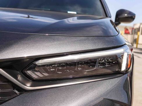 Used 2025 Honda Civic Sport image 7