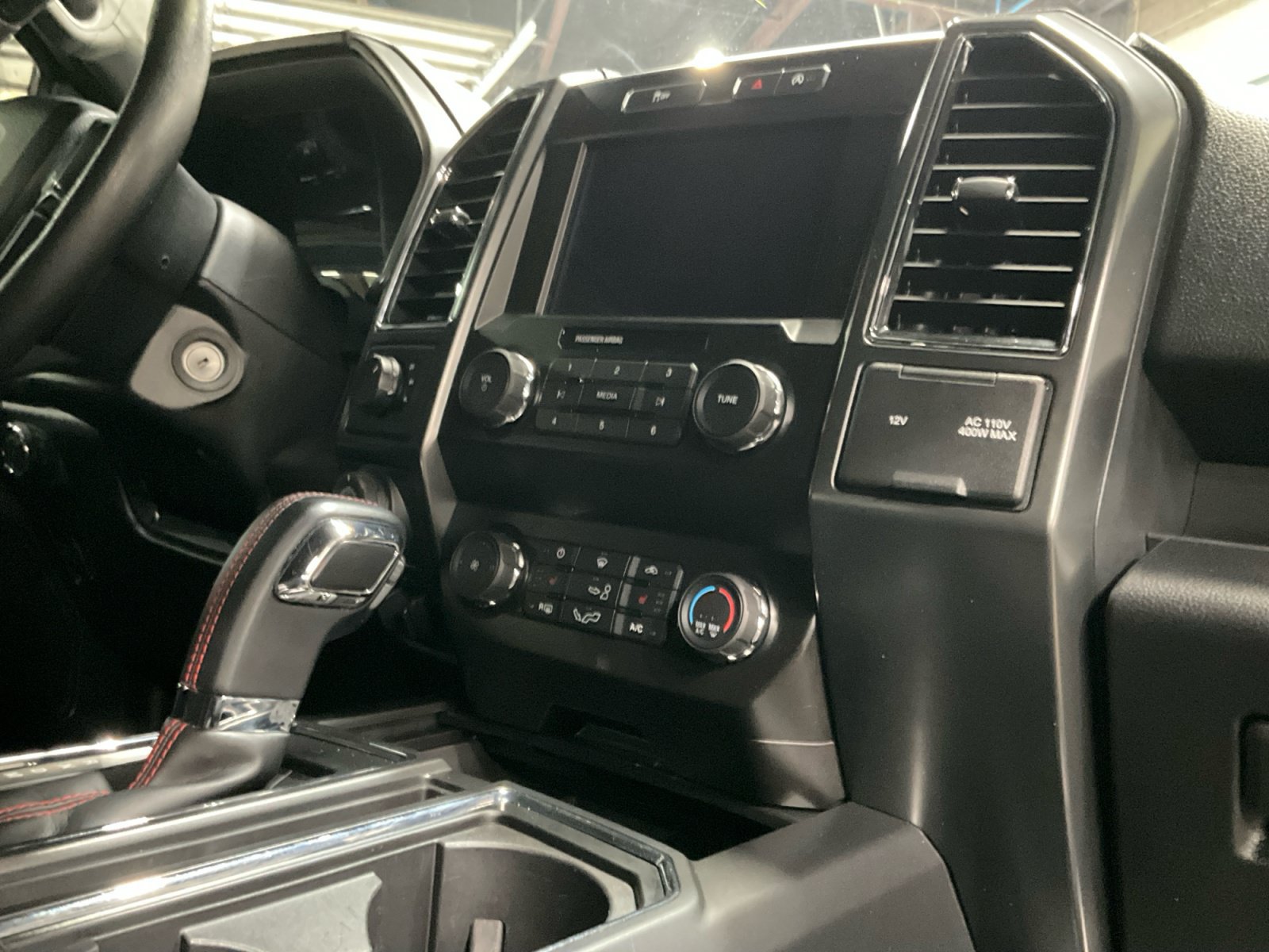 Used 2019 Ford F150 XLT w/ Equipment Group 302A Luxury AWD/4WD image 20