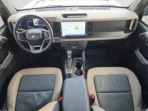Used 2022 Ford Bronco Wildtrak AWD/4WD image 15