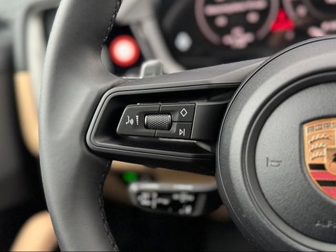 New 2026 Porsche Cayenne image 21