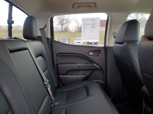 Used 2017 GMC Canyon SLT w/ Driver Alert Package image 32