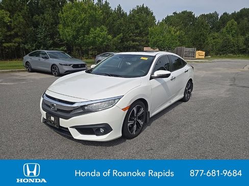 Used 2017 Honda Civic Touring image 1