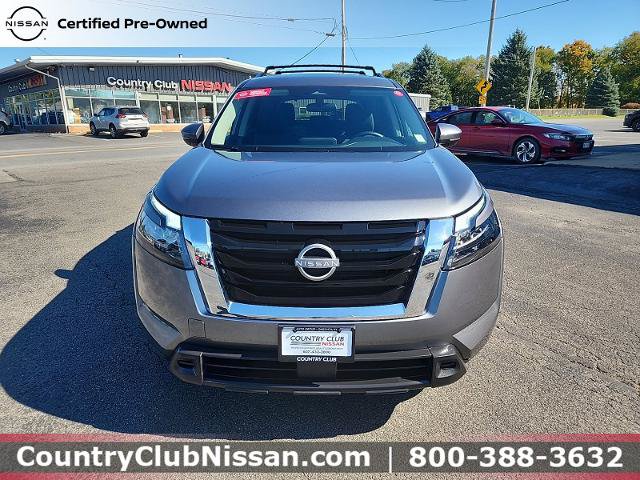 Certified 2025 Nissan Pathfinder SV AWD/4WD image 3