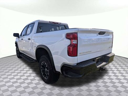 Used 2025 Chevrolet Silverado 1500 ZR2 w/ Technology Package AWD/4WD image 5