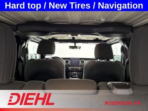 Used 2023 Jeep Wrangler Unlimited Sahara AWD/4WD image 12