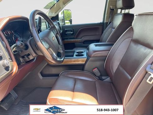 Used 2019 Chevrolet Silverado 2500 High Country w/ Duramax Plus Package AWD/4WD image 10