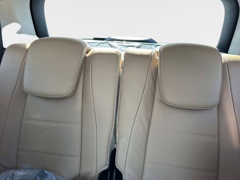 New 2026 Mercedes-Benz GLS 450 4MATIC image 13