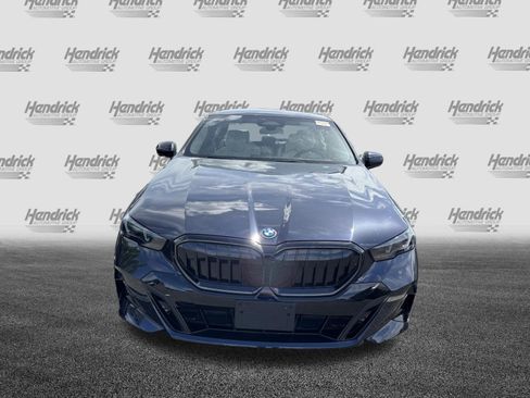 Used 2026 BMW 550e xDrive w/ Premium Package AWD/4WD image 3