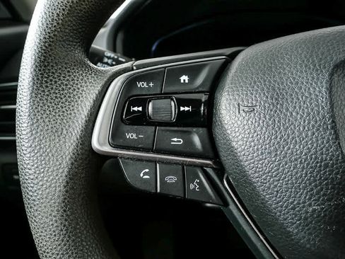 Used 2019 Honda Accord EX image 10
