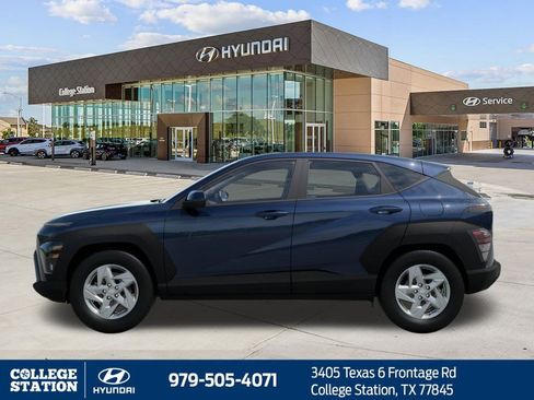 New 2026 Hyundai Kona SE image 3