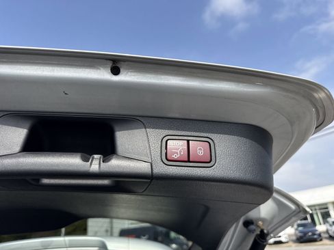 Certified 2022 Mercedes-Benz GLB 250 4MATIC image 34