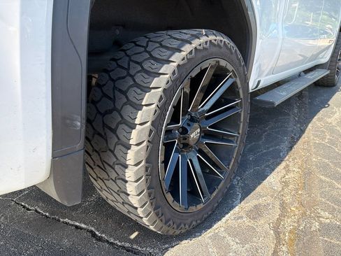Used 2021 GMC Sierra 1500 Elevation w/ X31 Off-Road Package AWD/4WD image 6