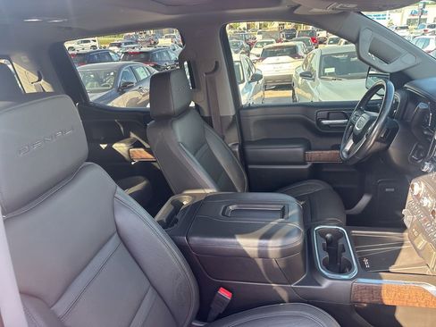 Used 2021 GMC Sierra 1500 Denali w/ Denali Ultimate Package image 9