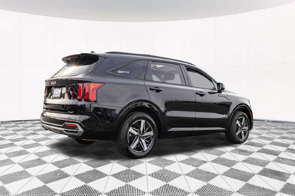 Used 2023 Kia Sorento S w/ Panoramic Sunroof Package FWD image 10