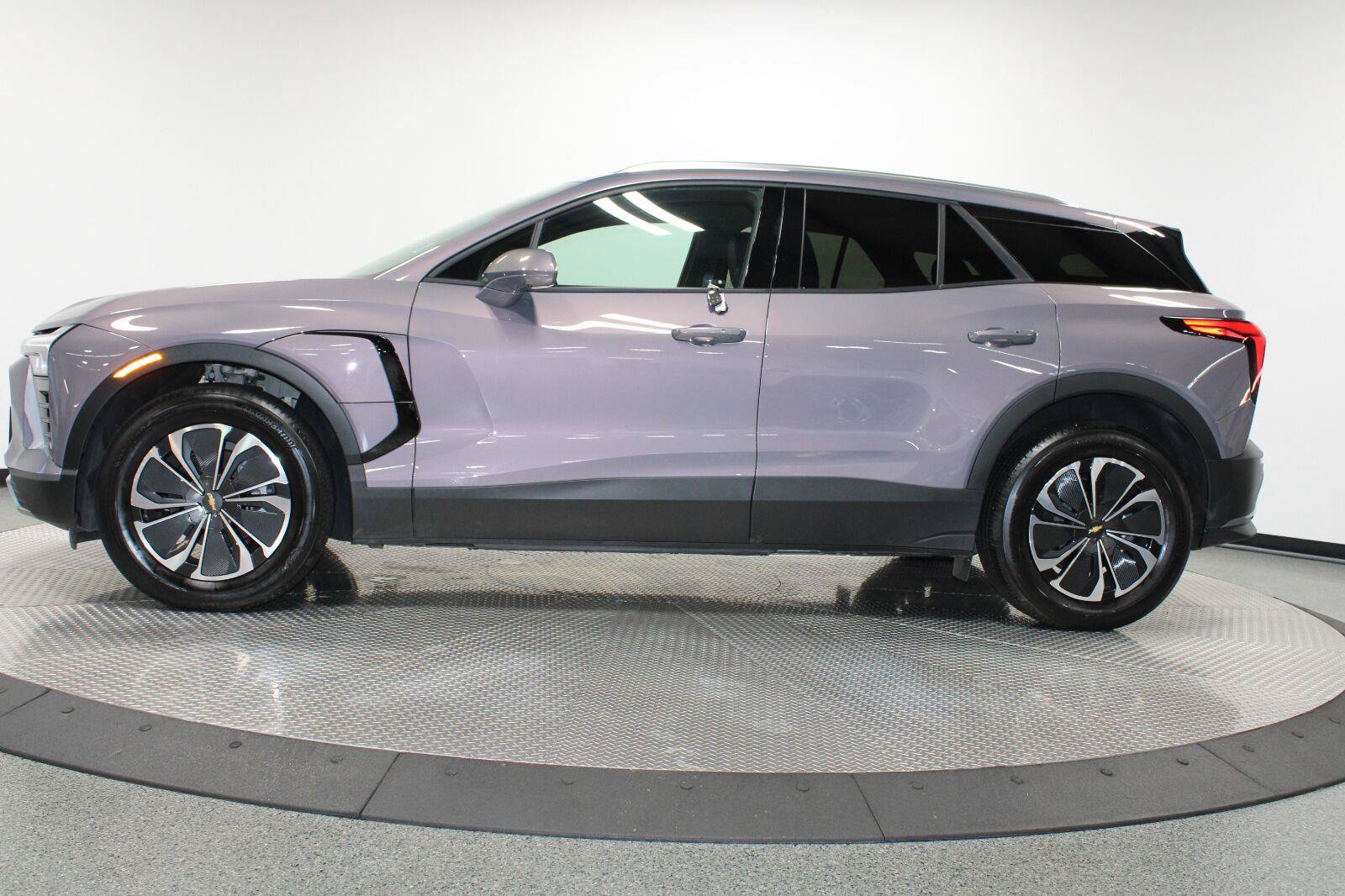 Certified 2024 Chevrolet Blazer EV LT AWD/4WD image 5