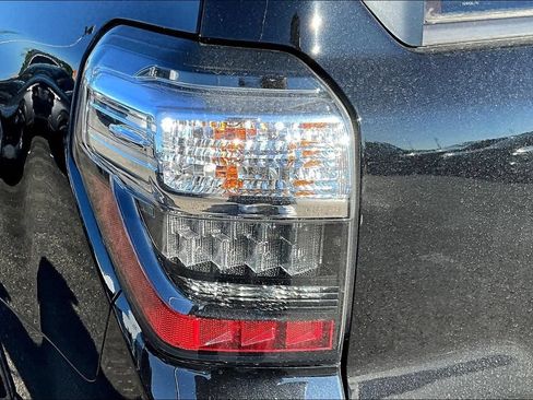 Used 2024 Toyota 4Runner TRD Sport w/ Technology Package AWD/4WD image 19