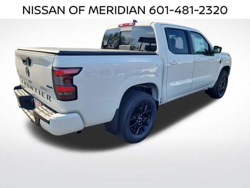New 2026 Nissan Frontier SV w/ Tow Package AWD/4WD image 5