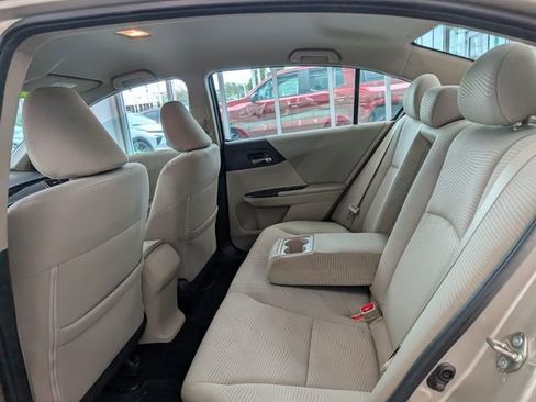 Used 2017 Honda Accord LX image 7