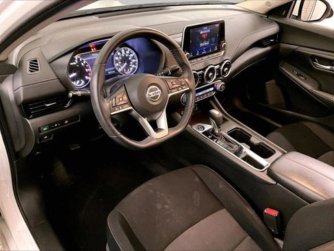 Used 2021 Nissan Sentra SV FWD image 12