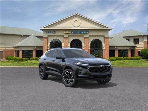 New 2026 Chevrolet Trax RS w/ Sunroof Package FWD image 2