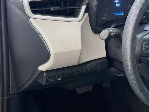 Used 2024 Toyota Corolla LE FWD image 17