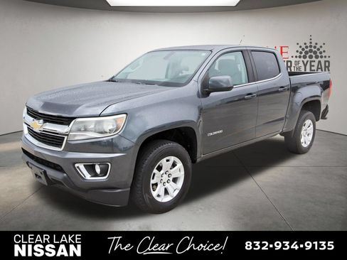 Used 2017 Chevrolet Colorado LT w/ LT Convenience Package RWD image 3