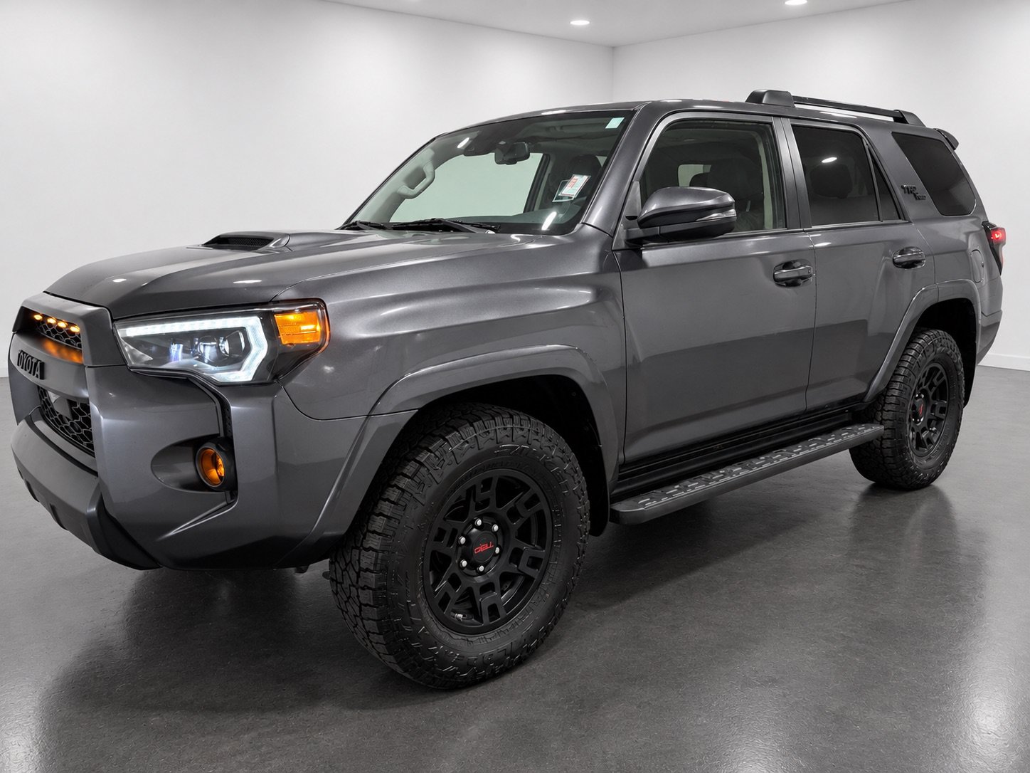 Used 2020 Toyota 4Runner TRD Off-Road Premium w/ Moonroof Package AWD/4WD image 1