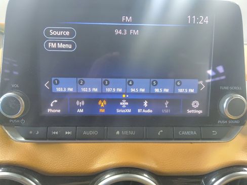 Used 2020 Nissan Sentra SV w/ SV Premium Package FWD image 25