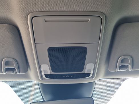 Used 2025 Honda Pilot EX-L image 32