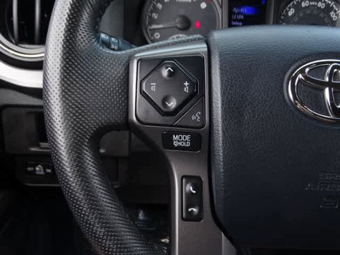 Certified 2019 Toyota Tacoma TRD Sport w/ Technology Package image 34