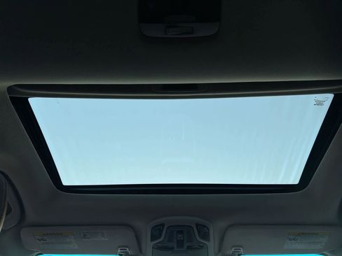 Used 2020 Subaru Outback Touring image 23