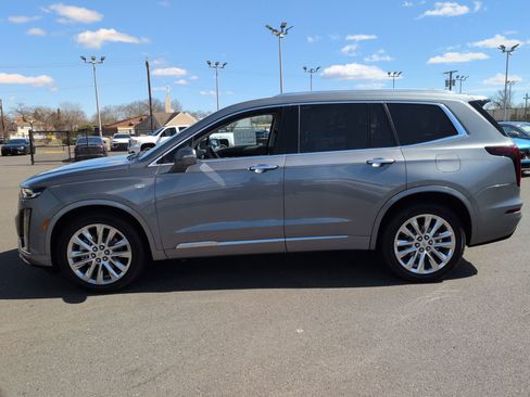 Certified 2020 Cadillac XT6 Premium Luxury image 5