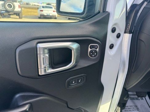 Used 2021 Jeep Wrangler Unlimited Sport image 12