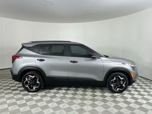 Used 2025 Kia Seltos S image 4