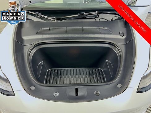 Used 2024 Tesla Model Y Long Range AWD/4WD image 31