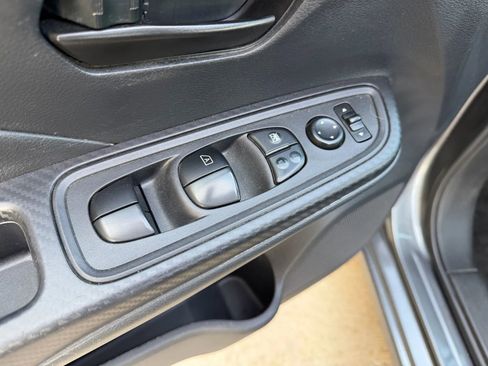 Used 2021 Nissan Versa S image 10