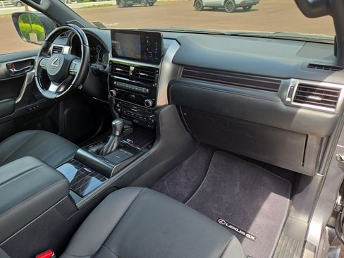 Used 2022 Lexus GX 460 Premium w/ Premium Plus Package AWD/4WD image 18