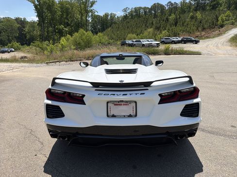 Used 2023 Chevrolet Corvette Stingray Premium Conv w/ Z51 Performance Package RWD image 6