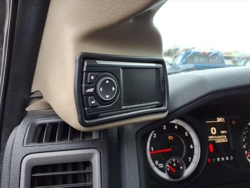 Used 2013 RAM 1500 Express image 10