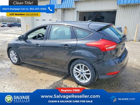 Used 2015 Ford Focus SE FWD image 3