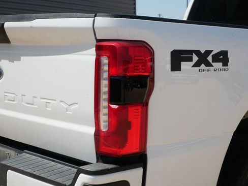 Used 2024 Ford F250 XL w/ STX Appearance Package AWD/4WD image 8