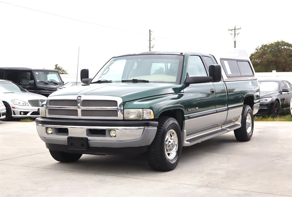 Used 2000 Dodge Ram 2500 Truck 2WD Quad Cab image 3